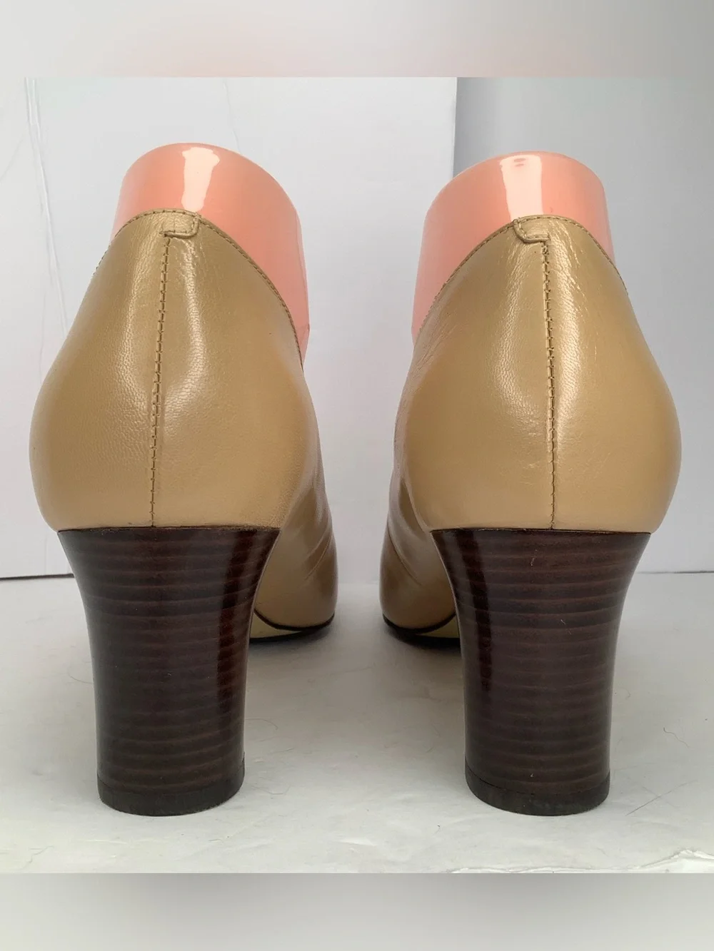 Cole Haan Beige Leather Stacked Heel Women’s Pumps Sz 10B Business Quiet Luxury